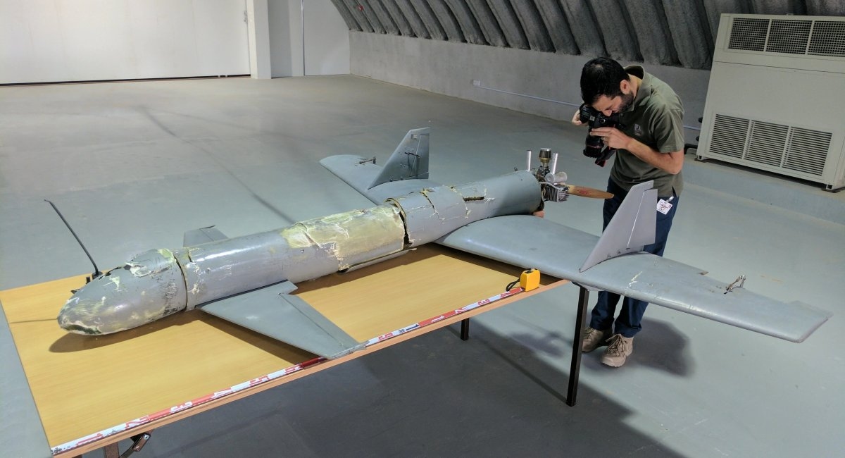 Дрон Qasef-1