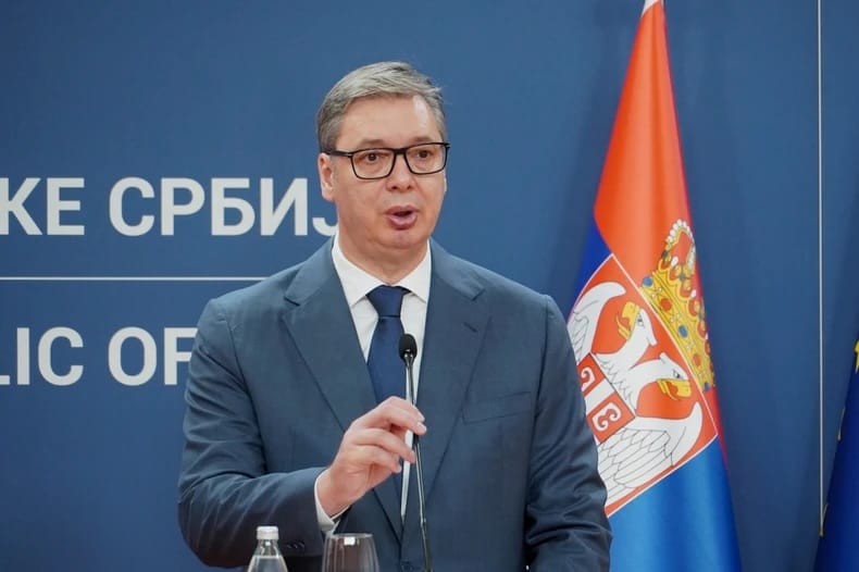Президент Сербии Вучич пообещал не баллотироваться на третий срок. «Он продолжит руководить из тени, как Иванишвили в Грузии» — политолог